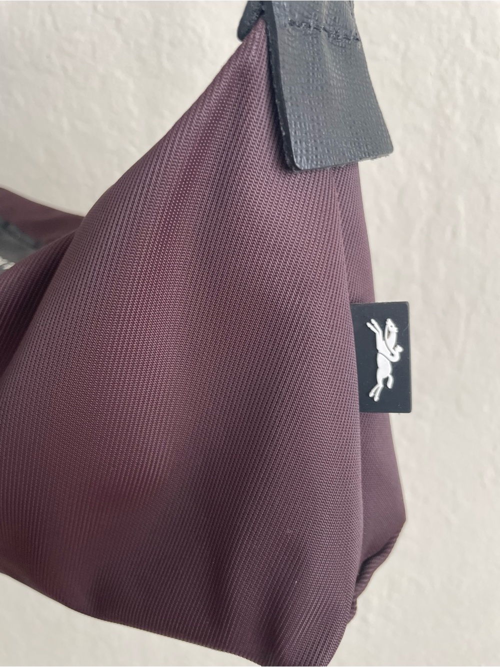Longchamp Plum Nylon Shoulder Crossbody with Black Strap - Picture 2 of 6